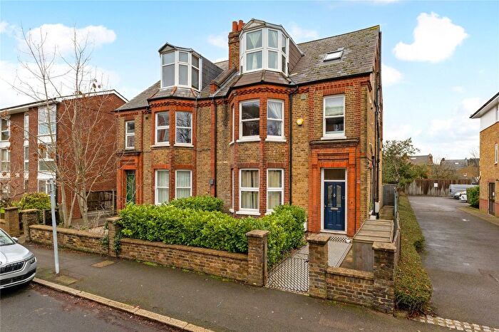 4 Bedroom Flat For Sale In Southey Road, Wimbledon, London, SW19