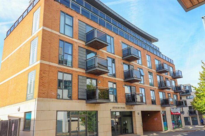 2 Bedroom Apartment For Sale In St. Marys Road, Surbiton, KT6