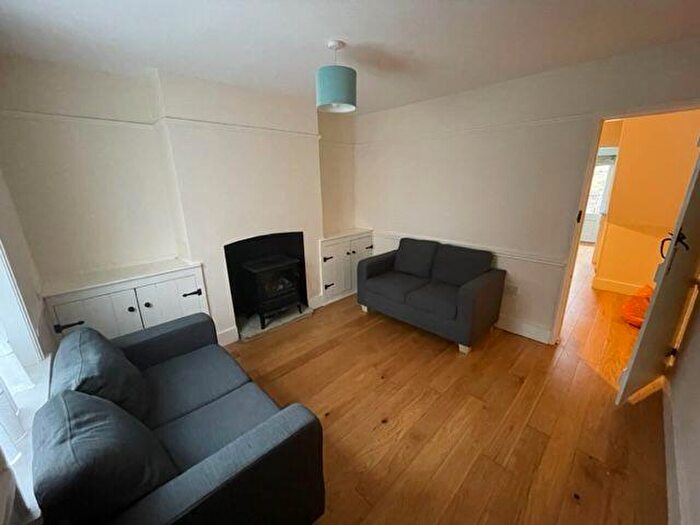2 Bedroom Terraced House To Rent In Cross Street, Canterbury, CT2