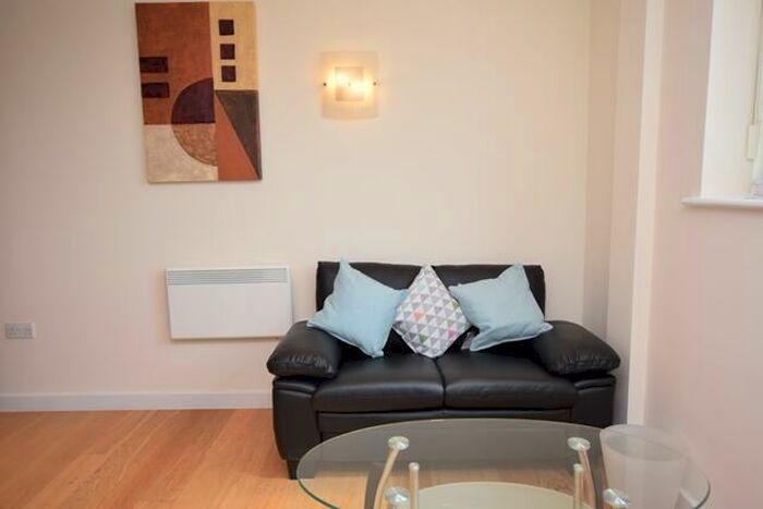 2 Bedroom Apartment To Rent In City Walk, Sylvester Street, S1