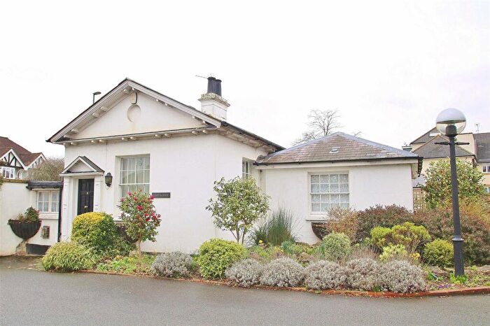 2 Bedroom Semi-Detached Bungalow To Rent In Dorking Road, Epsom, KT18