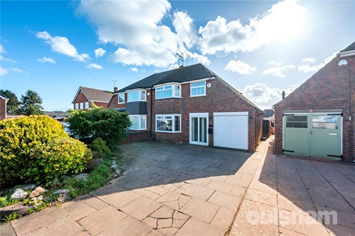 3 Bedroom Semi Detached House For Sale In Segbourne Road, Rubery, Rednal, Birmingham, B45