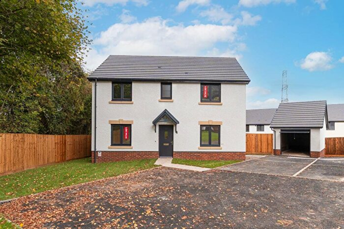 4 Bedroom Detached House For Sale In Rossers Field, Govilon, NP7