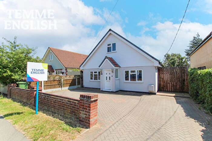 4 Bedroom Detached House For Sale In Guernsey Gardens, Wickford, SS11