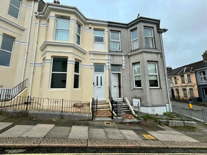 2 Bedroom Flat To Rent In Seymour Avenue, Plymouth, PL4