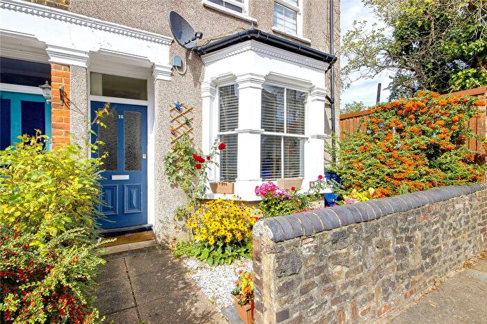 1 Bedroom Flat For Sale In Stanley Road, London, N10