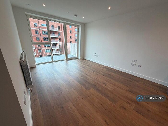 1 Bedroom Flat To Rent In Burrell House, London, SE28