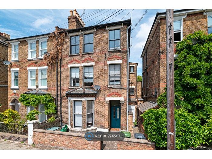 1 Bedroom Flat To Rent In Sudbourne Road, London, SW2