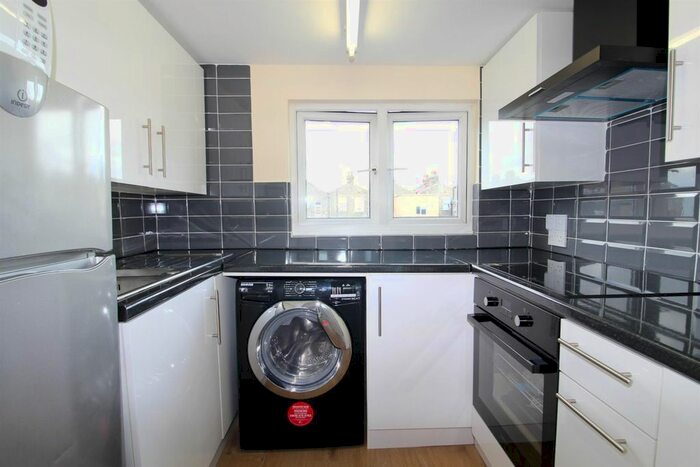 Studio To Rent In Sydney Road, Turnpike Lane, N8