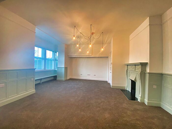 1 Bedroom Flat To Rent In Church Road, Crowborough, TN6