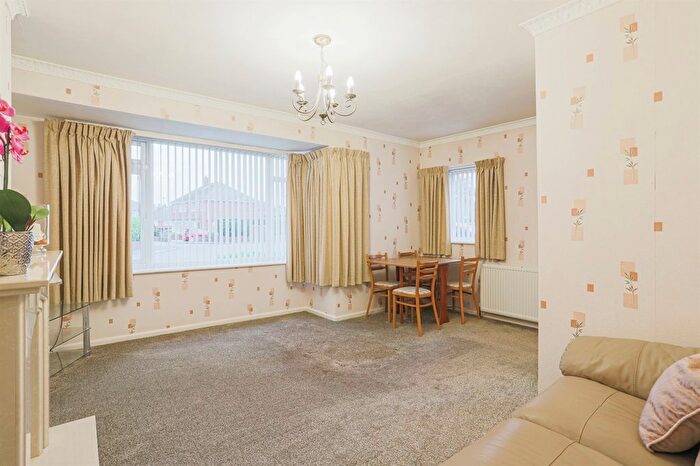 2 Bedroom Semi-Detached House For Sale In Melbourne Road, Wakefield, WF1