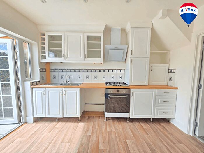 4 Bedroom Terraced House To Rent In Longthornton Road, London, SW16