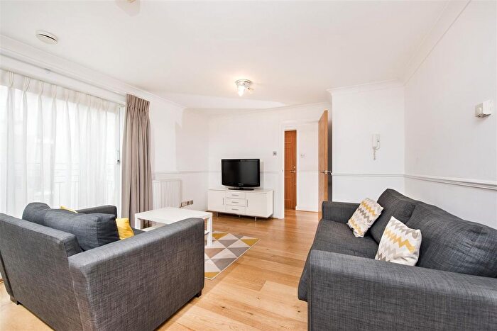 2 Bedroom Flat For Sale In Globe View, High Timber Street, London, EC4V
