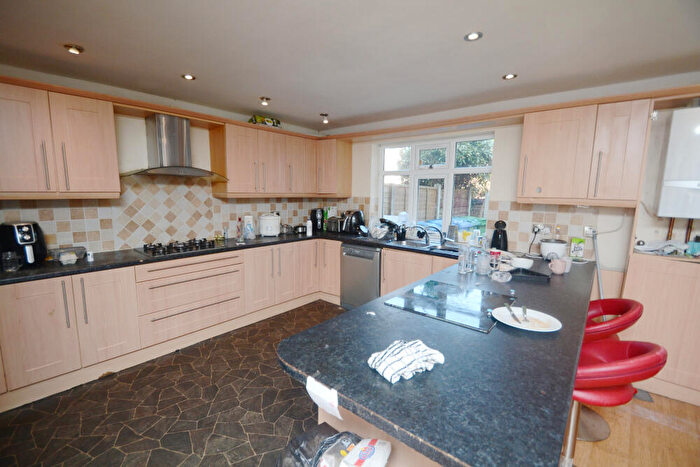 1 Bedroom End Of Terrace House To Rent In Houseshare Kingswood Road, Fallowfield, Manchester, M14