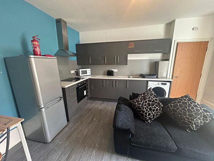 3 Bedroom Flat To Rent In Hill Park Crescent, Apt, Plymouth, PL4