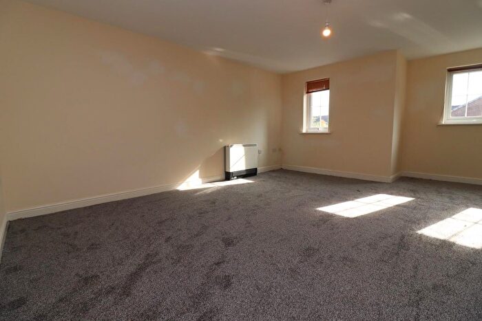 2 Bedroom Flat To Rent In Bellfield View, Bolton, BL1