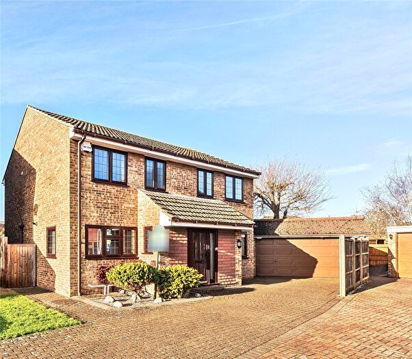 4 Bedroom Detached House For Sale In Long Acre, Orpington, BR6