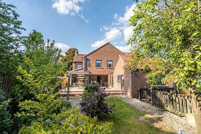 6 Bedroom Detached House For Sale In Erin House, Church Street, Bubwith, YO8