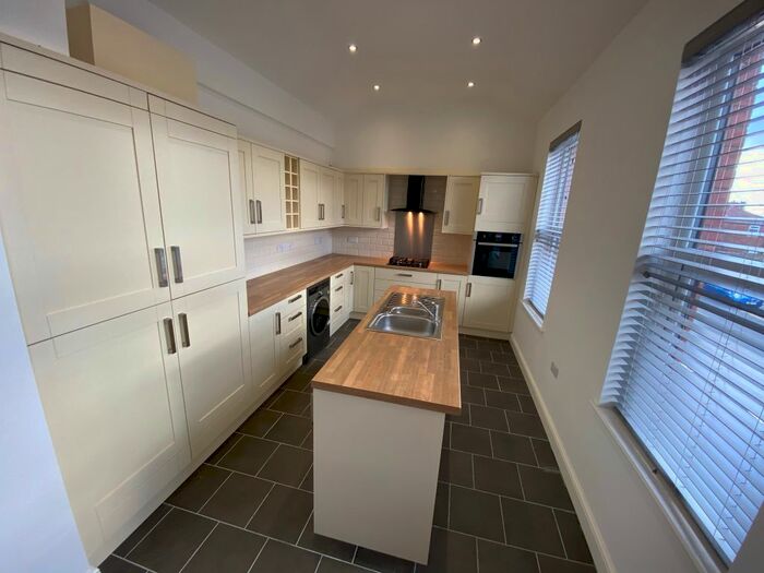 3 Bedroom Maisonette To Rent In Catterick Road, Didsbury, Manchester, M20