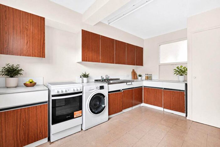 1 Bedroom Flat For Sale In Half Moon Crescent, N1 - Photo 7