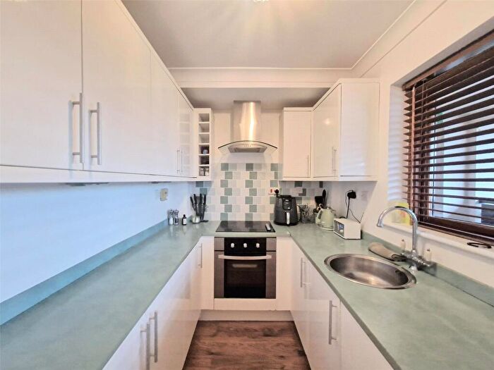 Apartment To Rent In Bristol Road South, Rednal, Birmingham, B45