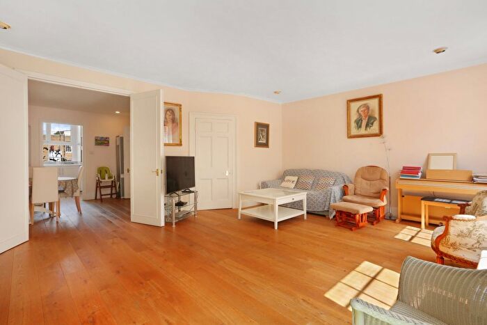 5 Bedroom Flat To Rent In Chester Street, London, SW1X