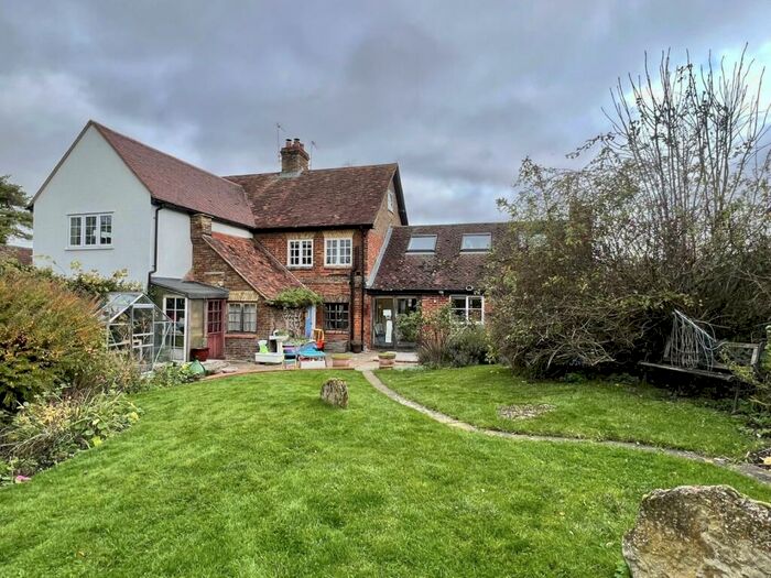 3 Bedroom Semi-Detached House To Rent In Mill Street, Steventon, Abingdon, Oxfordshire, OX13