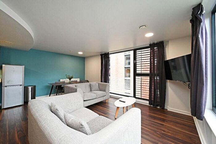 3 Bedroom Flat To Rent In Arundel Street, Sheffield, S1