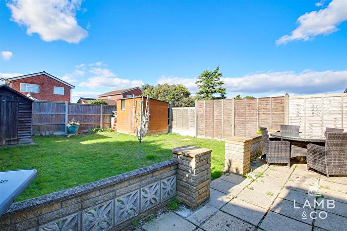 2 Bedroom Semi-Detached Bungalow For Sale In London Road, Clacton-On-Sea, CO15