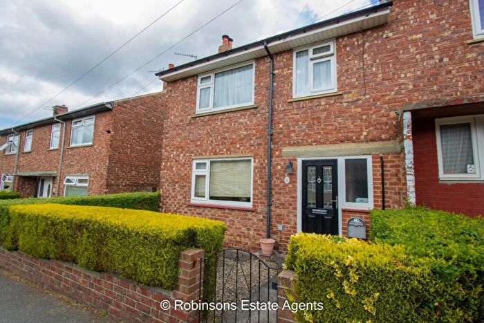 2 Bedroom Terraced House For Sale In Wakenshaw Road, Gilesgate, Durham, DH1