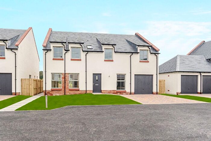 5 Bedroom Detached House For Sale In , Fairfield Farm Steading, Kippen, FK8