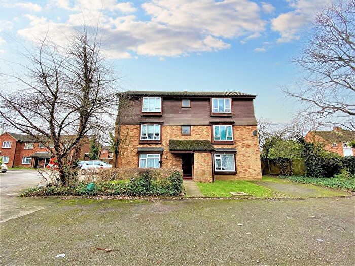 1 Bedroom Flat To Rent In Hambledon Close, Uxbridge, UB8