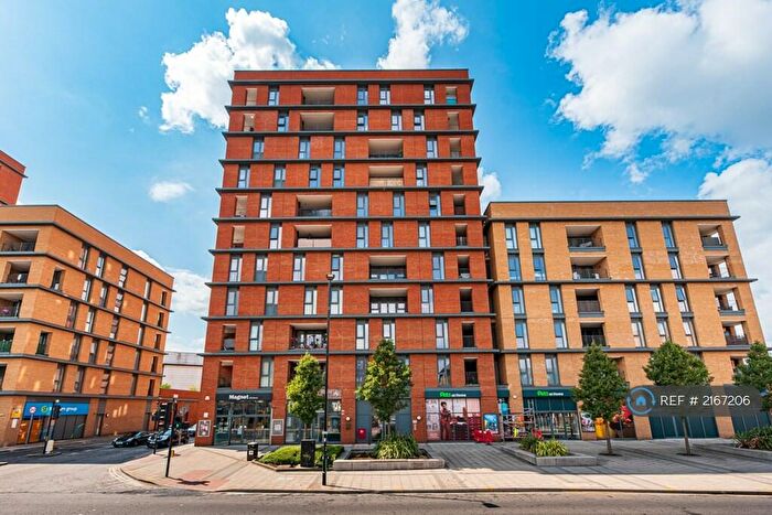 2 Bedroom Flat To Rent In Charlotte House, Sutton, SM1