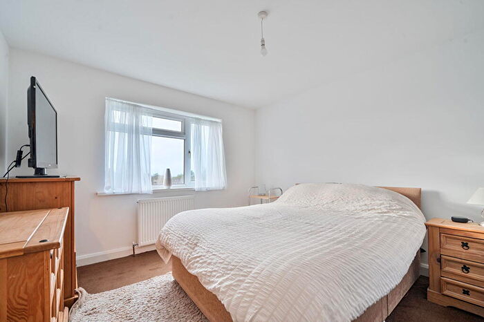 3 Bedroom Detached Bungalow For Sale In Edgecombe Way, St. Anns Chapel, Gunnislake, PL18 - Photo 8