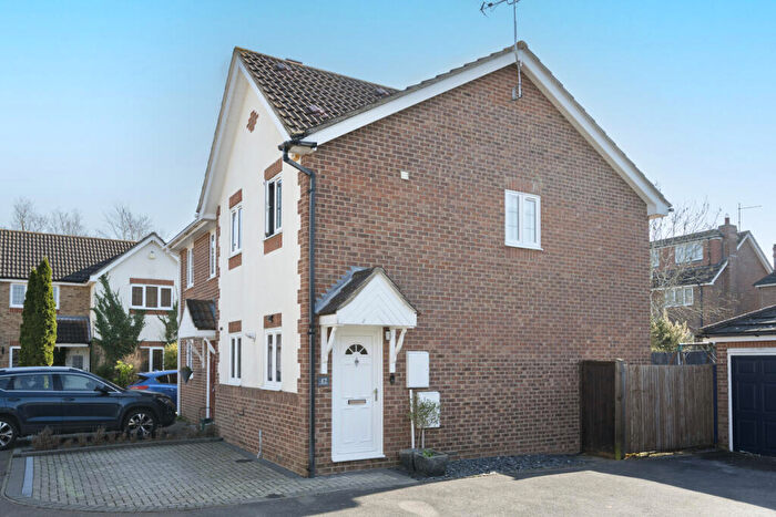 3 Bedroom Semi Detached House For Sale In Nottingham Way, Langdon Hills, SS16