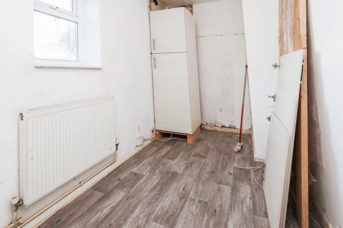 3 Bedroom End Of Terrace House For Sale In Ferncliffe Road, Harborne, Birmingham, B17