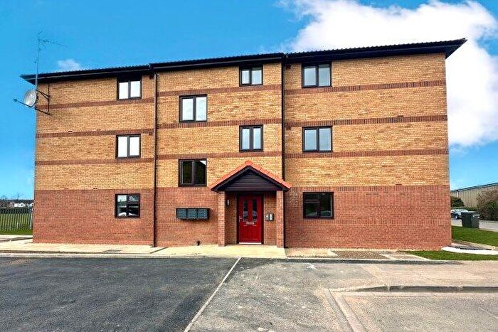 1 Bedroom Flat To Rent In Redwood Grove, Bedford, MK42