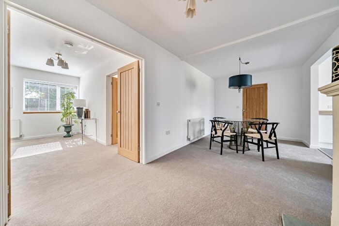 2 Bedroom Bungalow For Sale In Sandwich Road, Ash, CT3