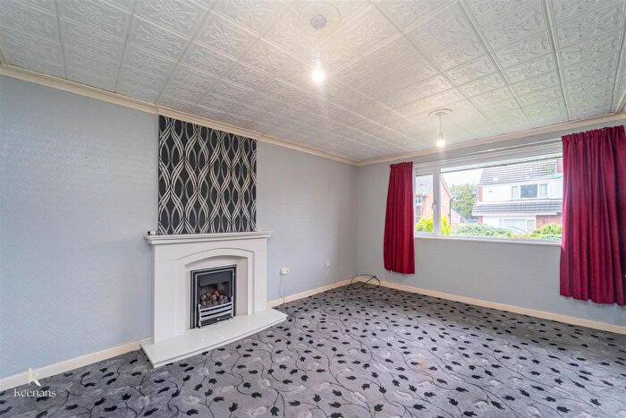 2 Bedroom Semi Detached Bungalow For Sale In Cambridge Drive, Blackburn, BB1
