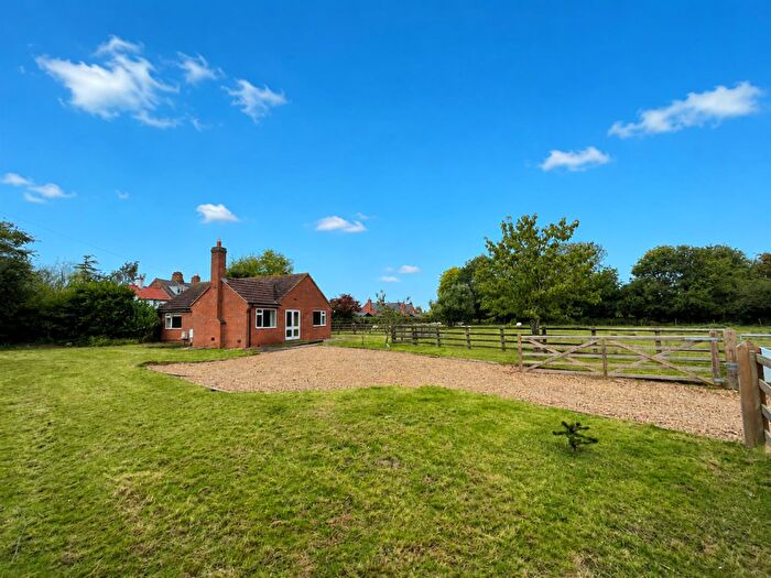 2 Bedroom Detached Bungalow To Rent In Limes Bungalow, Middle Lane, Nether Broughton, LE14