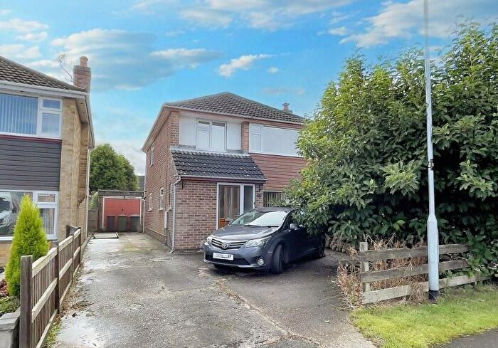3 Bedroom Semi-Detached House For Sale In Rosslyn Road, Whitwick, Coalville, Leicestershire, LE67