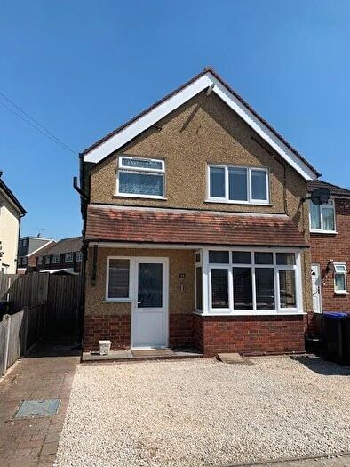 3 Bedroom Detached House To Rent In Chiltern Road, Burnham, Buckinghamshire, SL1