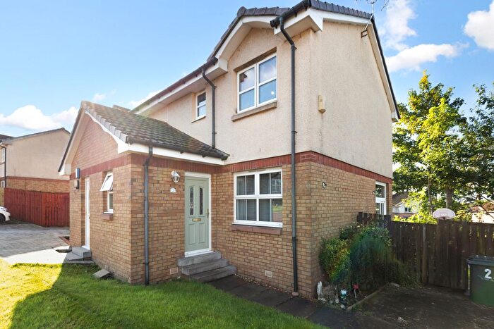 2 Bedroom Semi-Detached House For Sale In St. Martins Gate, Coatbridge, ML5