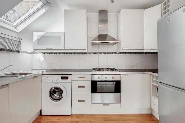 1 Bedroom Flat To Rent In Tyrwhitt Road, London, Greater London, SE4