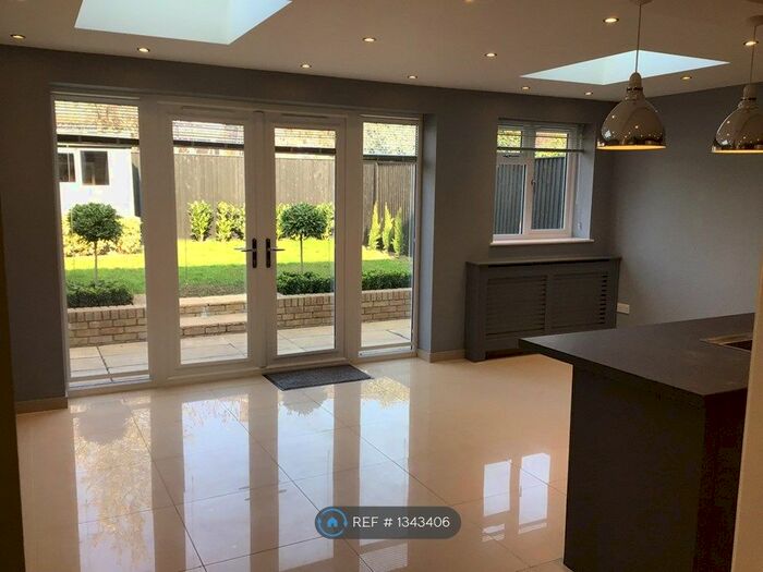 3 Bedroom Terraced House To Rent In Casterbridge Road, London, SE3