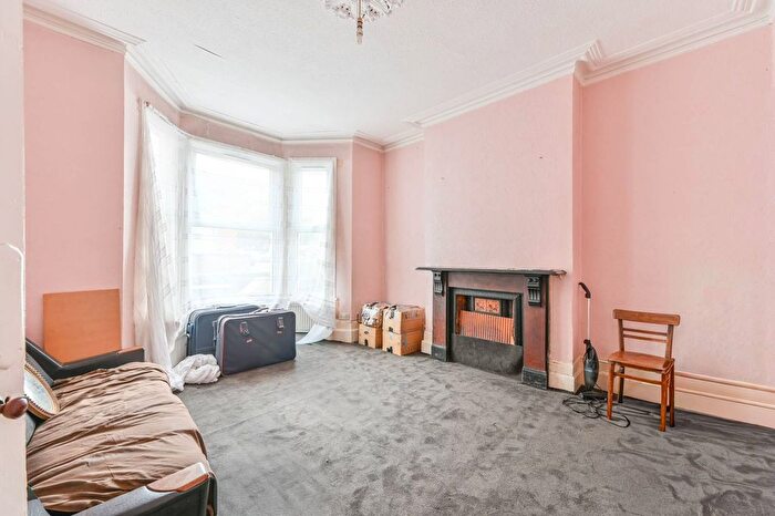 3 Bedroom Terraced House For Sale In Oaklands Road, Cricklewood, London, NW2