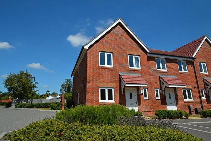 3 Bedroom Terraced House To Rent In Merritt Place, Clanfield, PO8
