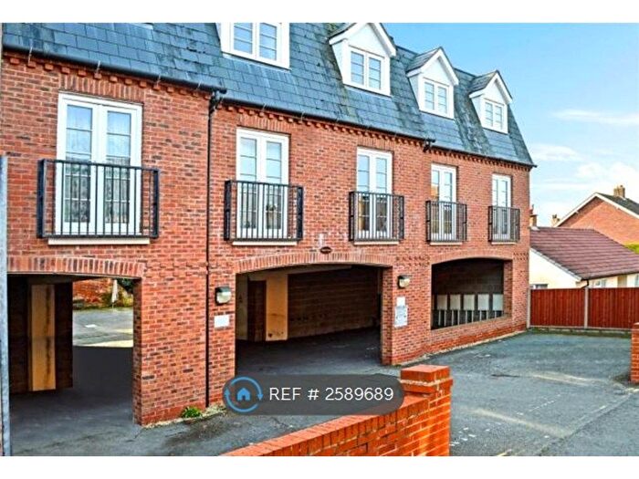 1 Bedroom Flat To Rent In Teme Court, Ludlow, SY8