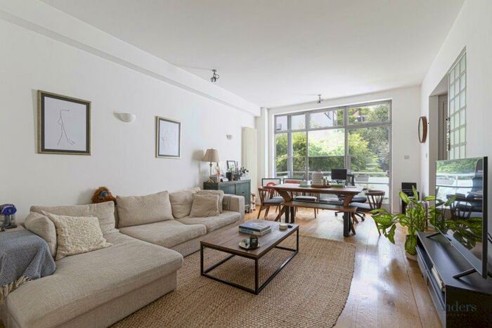 2 Bedroom Flat To Rent In Liverpool Road, Islington, London, N1