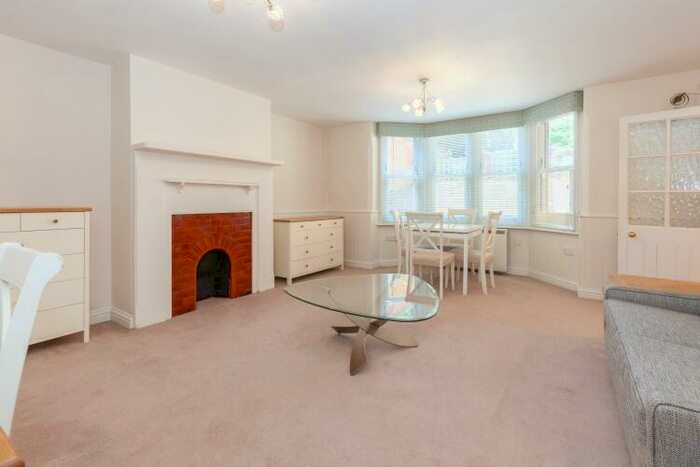 1 Bedroom Apartment To Rent In Woodstock Road, Oxford, OX2